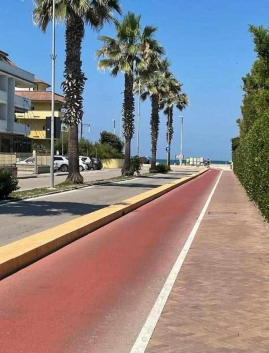 Ad Un Passo Dal Mare Apartment Porto Sant'Elpidio Ngoại thất bức ảnh